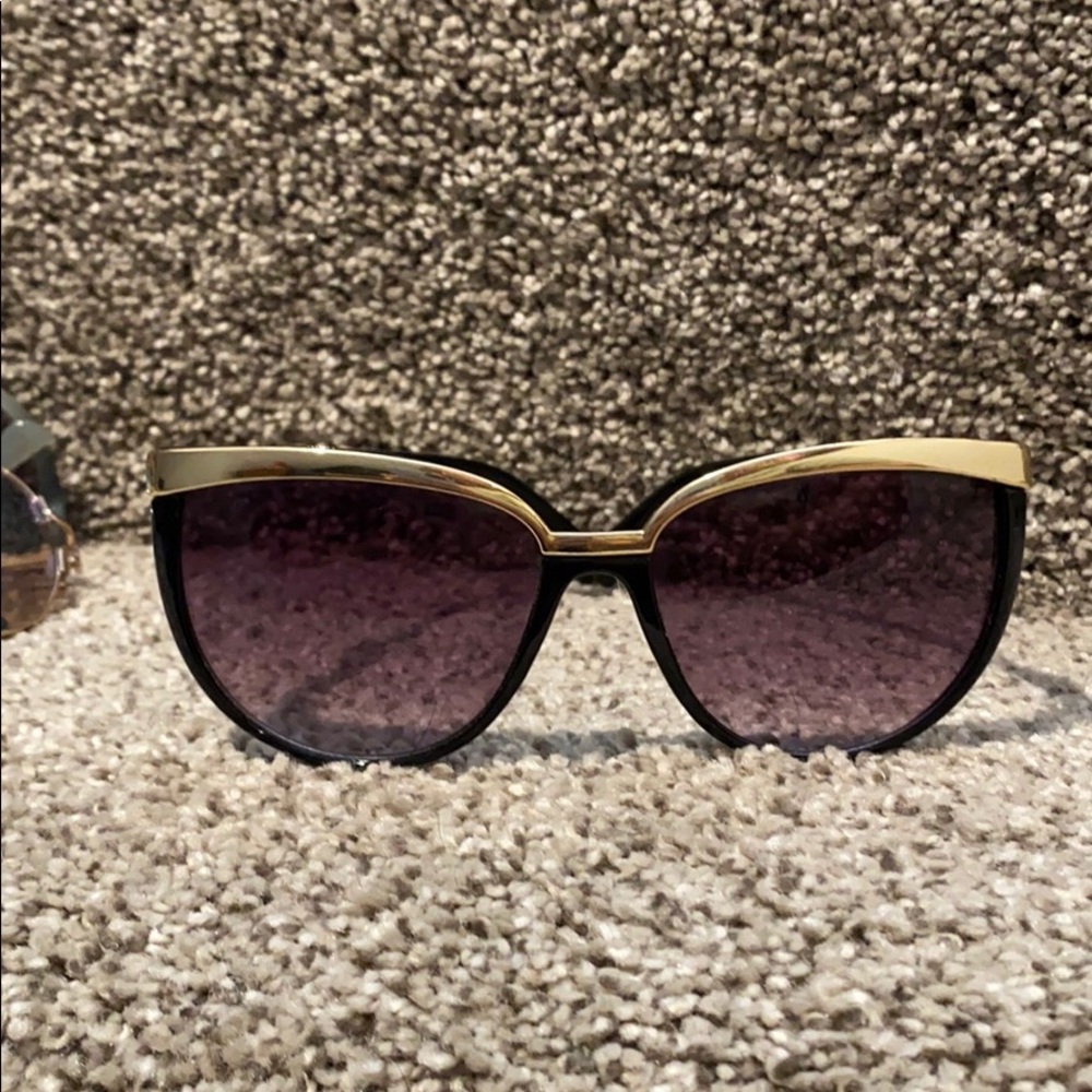 Cute gold rim glasses